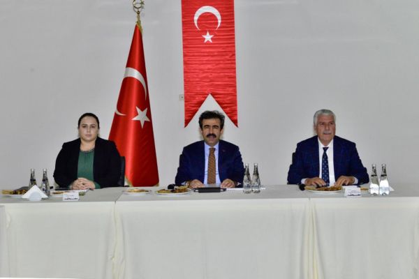 DİYARBAKIR’DA TURİZM DEĞERLENDİRME TOPLANTISI YAPILDI