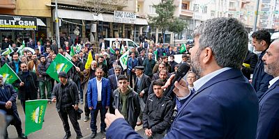 Çermik seçim açılış lokalinde konuşan Dinç: “Memleketimizin hizmeti için bu sefer HÜDA PAR diyelim”