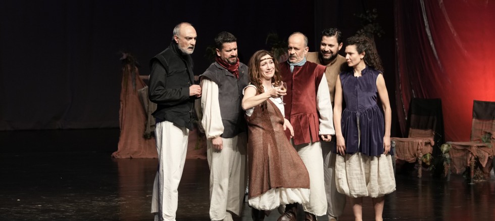 11. Uluslararası Amed Tiyatro Festivali’nde üçüncü gün: Kadın mücadelesi ve ifade özgürlüğü sahnede buluştu