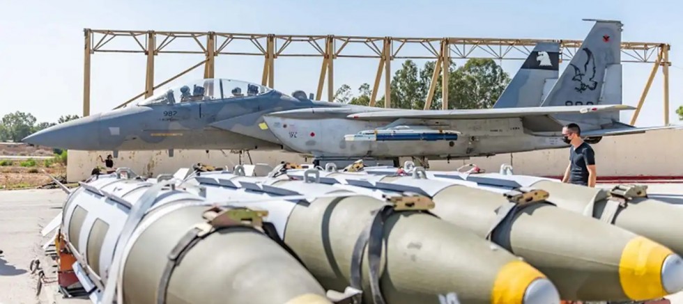 ABD'den siyonist rejime sığınak delici bomba sevkiyatı: Gündemde İran'a saldırı planı var