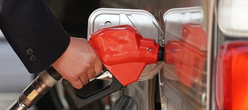 ABD-İran geriliminin ardından petrol fiyatları yüzde 5'in üzerinde arttı