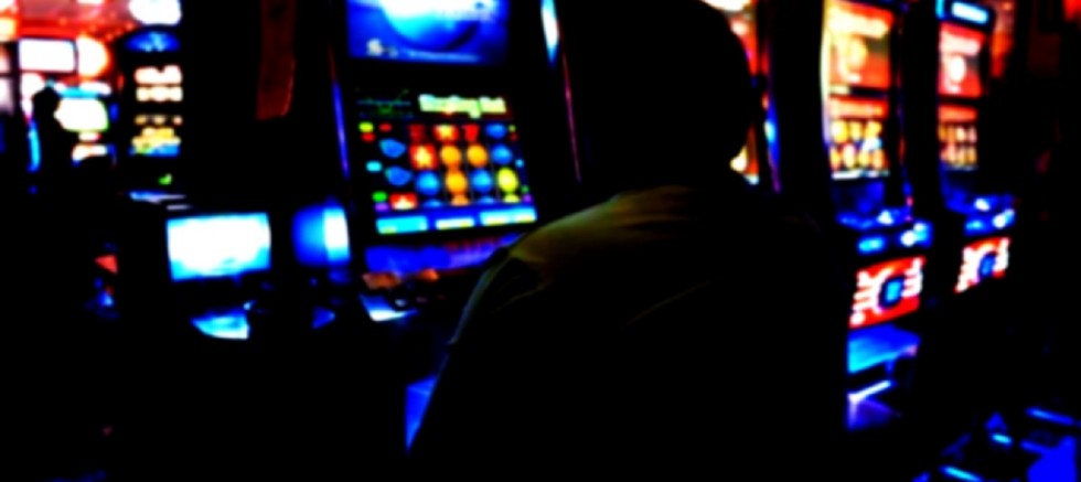 Aileleri parçalayan kumar bağımlılığı: Romanya’da yerel yönetimler yasak yetirebilecek