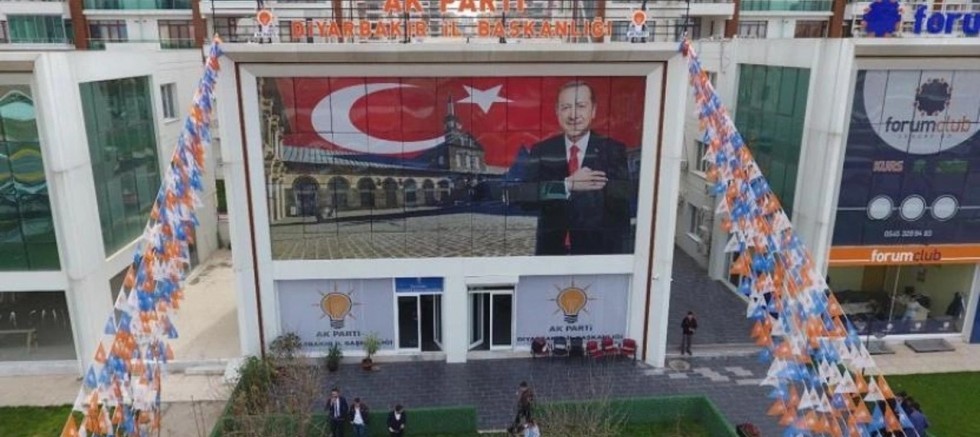 AK Parti’de Diyarbakır İl Başkanlığı İçin Aday Adaylarıyla Görüşmeler Yarın Yapılacak
