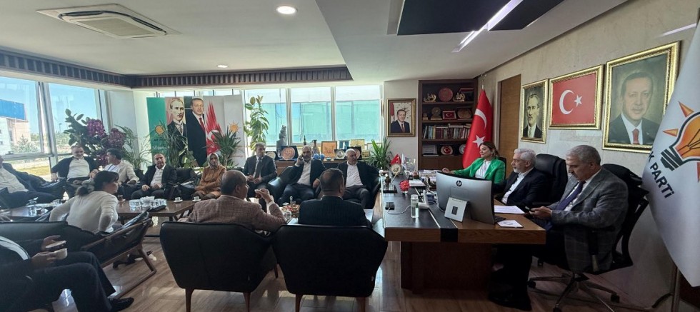 AK Parti Diyarbakır İl Başkanlığı’nda İstişare ve Değerlendirme Toplantısı
