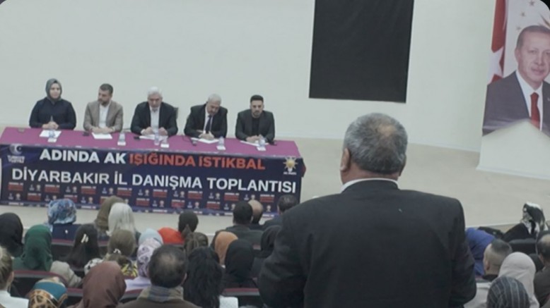 AK Parti Diyarbakır İl Danışma Meclisi, Çözüm Odaklı Gündemle Toplandı