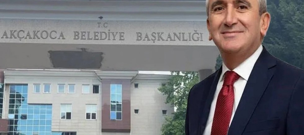 Akçakoca Belediye Başkanı Fikret Albayrak görevden uzaklaştırıldı