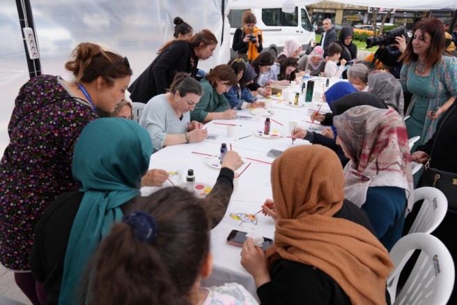 Amed Kadın, Emek ve Kültür-Sanat Buluşması’nda üretim atölyeleri yoğun ilgi gördü