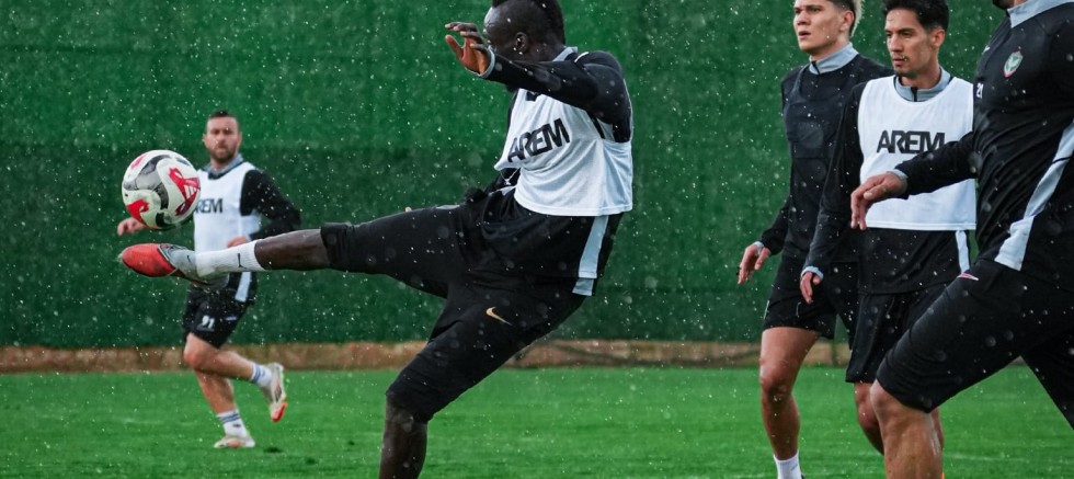 Amedspor'da izin yok: Iğdırspor  FK  mesaisi başladı!