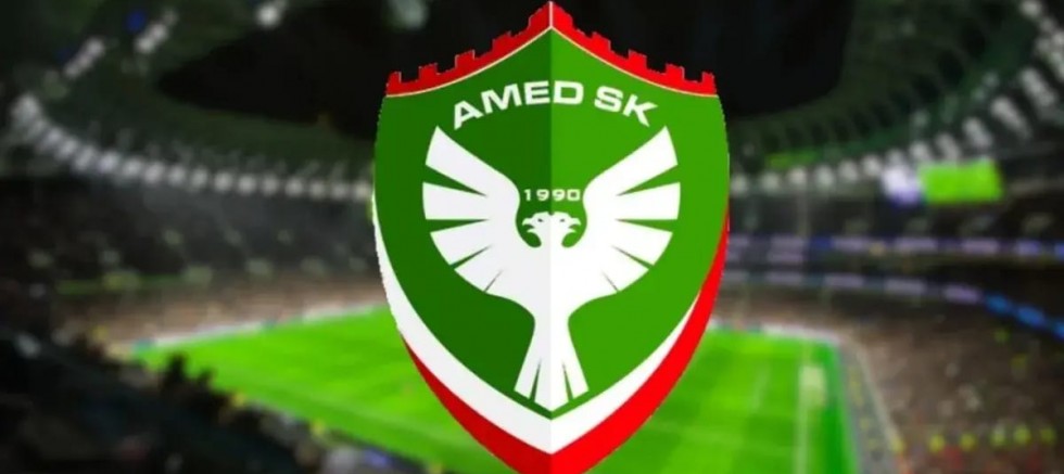 Amedspor’dan Taraftarlarına Uyarı: Sahaya Yabancı Madde Atmayın!