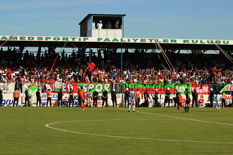 AMEDSPOR’DA GİDEN FUTBOLCU SAYISI ARTTI