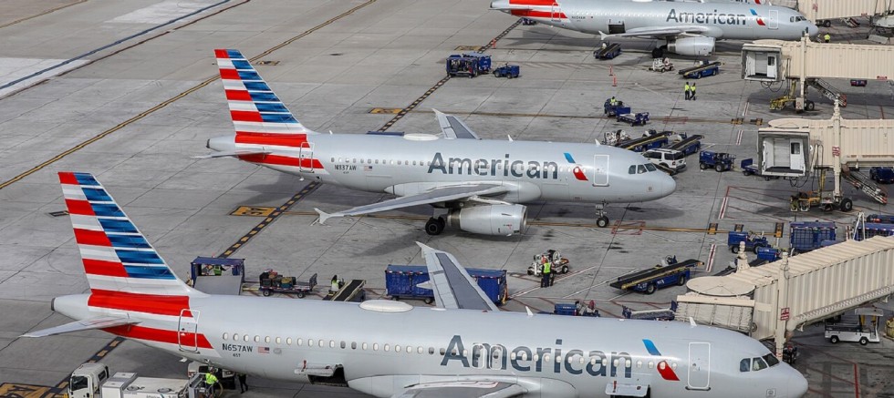 American Airlines, artan yakıt maliyetleri nedeniyle uçuşlarını askıya alıyor