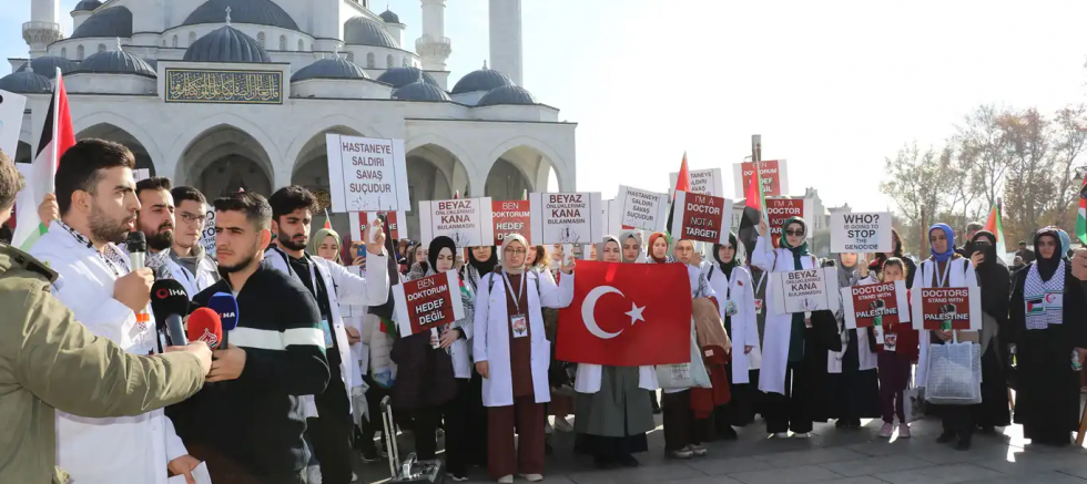 Ankaralı hekimlerden Filistin için sessiz yürüyüş