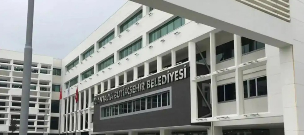 Antalya Büyükşehir Belediyesine yönelik soruşturmada 16 şüpheli gözaltına alındı