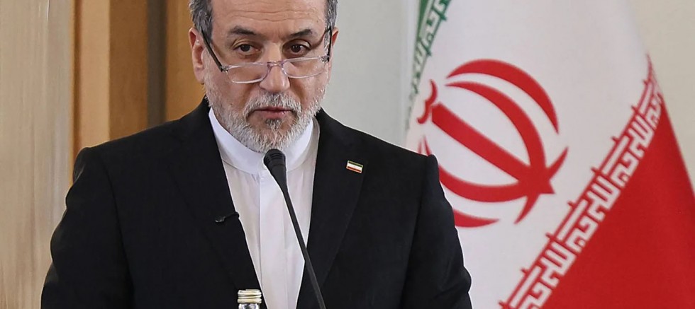 Arakçi: Müzakereler nükleer dosyayla sınırlı, füze pazarlığı yok