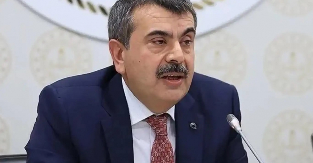 Bakan Tekin’den eğitimde yeni adımlar: Okul güvenliği, ara tatil ve süre tartışması