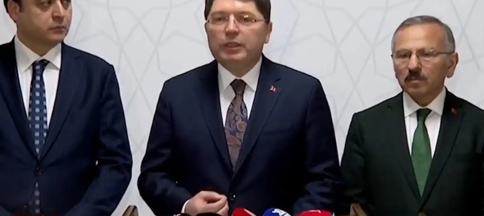 Bakan Tunç: Ana muhalefet partisi genel başkanı, kullandığı zehirli dilden bir an önce vazgeçmeli