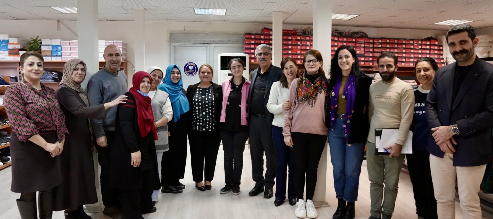 Bayram dayanışması: 1193 Vatandaşa giyim ve ayakkabı desteği sağlandı