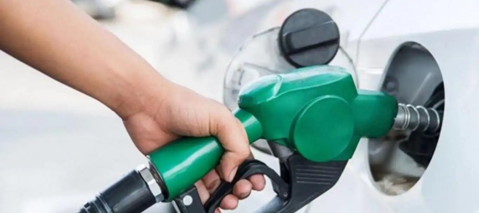 Benzine bu gece zam geliyor