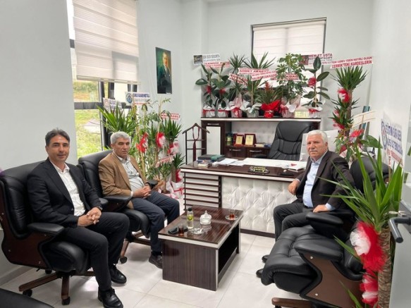 Çermik ve AK Parti İlçe Başkanlığından Çüngüş İlçe Millî Eğitim Müdürü’ne “Hayırlı Olsun” Ziyareti