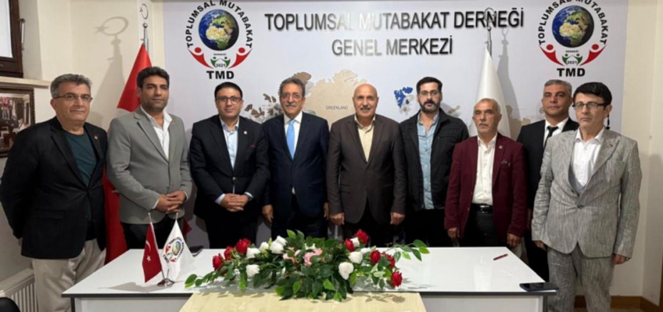 CHP’den TMD’ye dikkat çeken ziyaret: “Sivil düşüncelerden feyz almaya geldik”