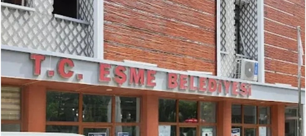 CHP'li belediye başkanı ve eşi gözaltına alındı