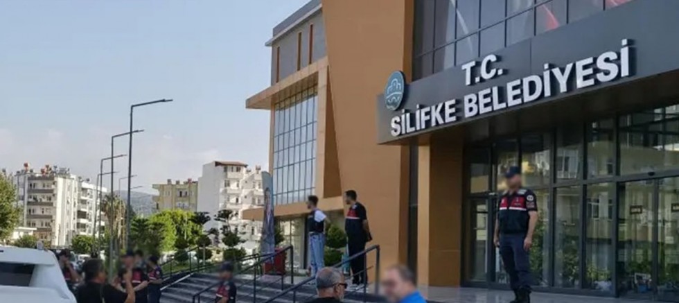 CHP'li Silifke Belediyesine ikinci operasyon: Tutuklu sayısı 14'e yükseldi