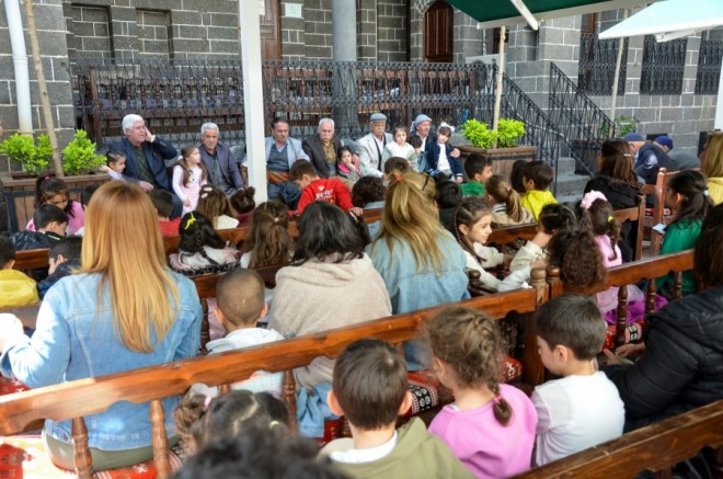 Çocuklar dengbêj geleneğiyle buluştu