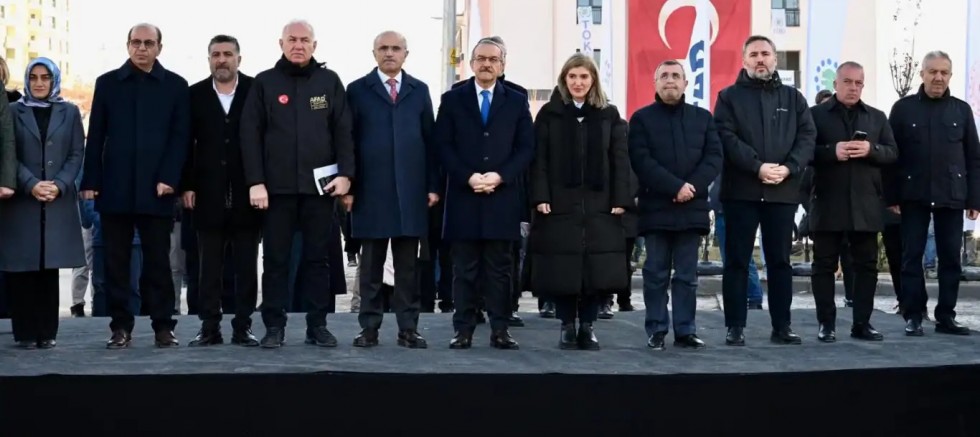 deprem bolgelerinde 24 bin 559 konut hak sahiplerine teslim edildi