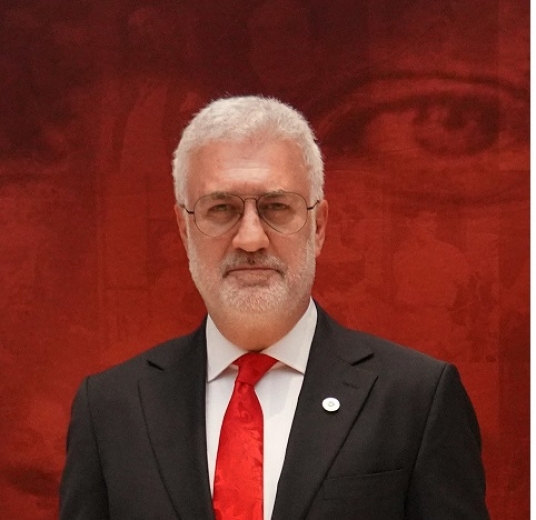Devlet Tiyatroları Genel Müdürü Tamer Karadağlı, Bir Öğrencinin Hayalini Gerçeğe Dönüştürdü!..