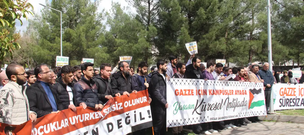 Dicle Üniversitesi öğrencilerinden 