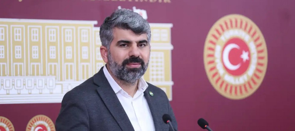 Dinç: Kadın hastalıkları ve doğum bölümlerinde tamamen kadın personel görevlendirilmeli