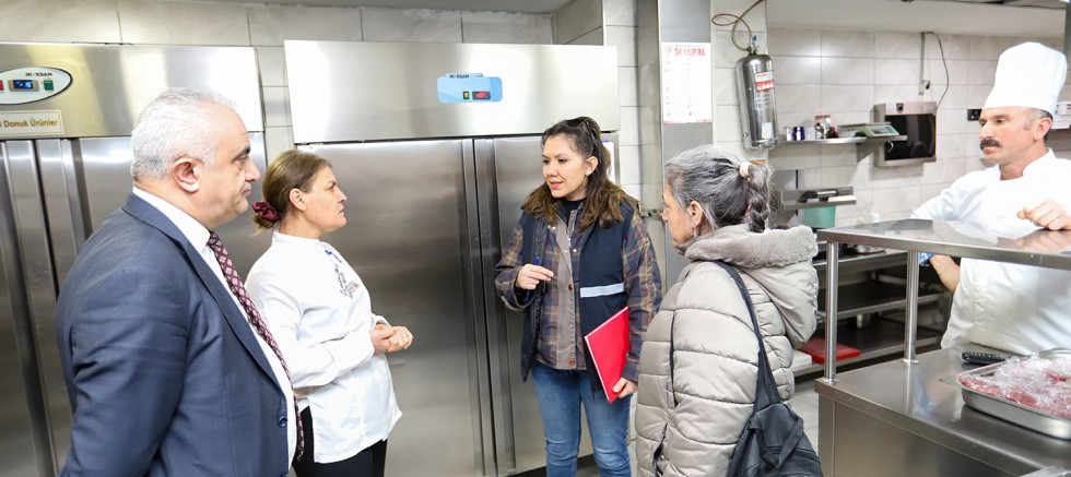 DİSKİ, Kayapınar’da otel, restoran ve akaryakıt istasyonlarını denetledi