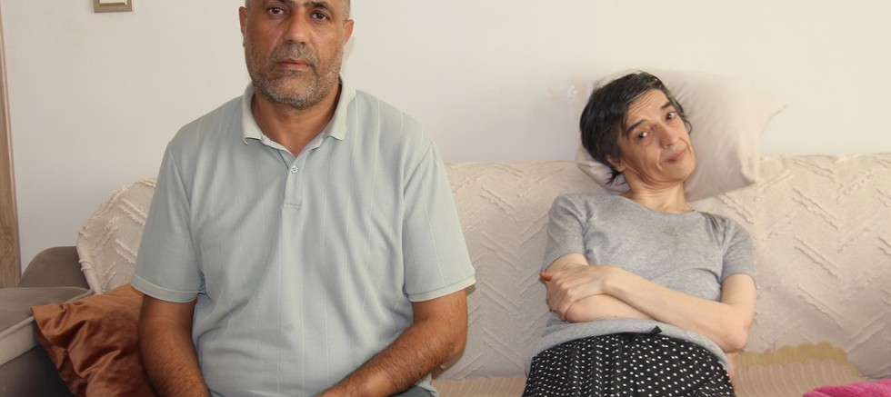 Distoni hastası aile hayırseverlerden gelecek yardımı bekliyor