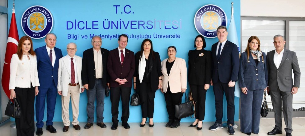DİTAV Heyetinden Rektör Eronat’a Ziyaret: Diyarbakır’ın Kültürel Mirası ve Tanıtım Çalışmaları Masaya Yatırıldı