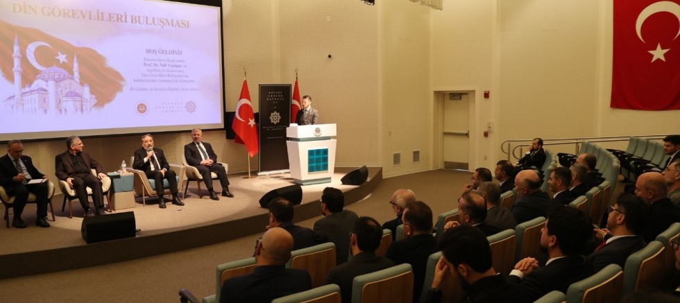 Diyanet İşleri Başkanı Arpaguş'tan ABD'de birlik ve kardeşlik mesajı