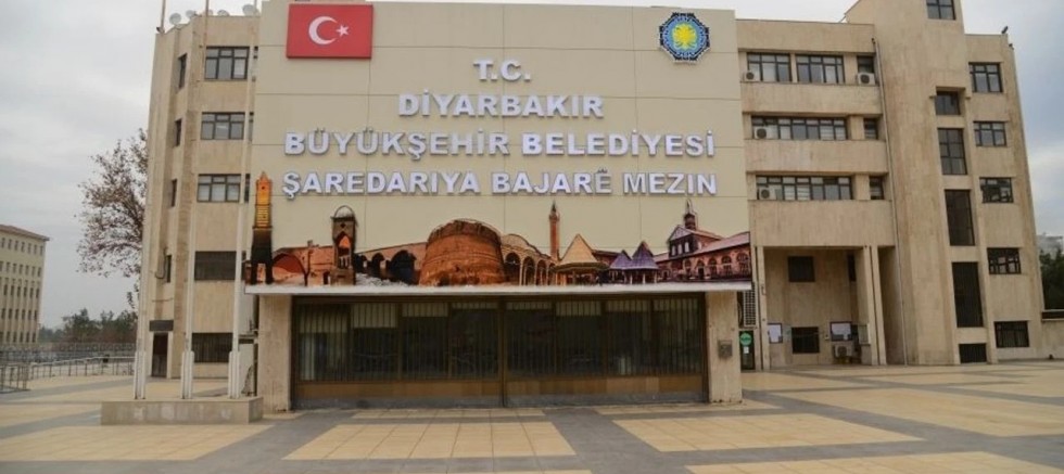 Diyarbakır Büyükşehir Belediyesi’nden Dolandırıcılık Uyarısı: Belediye Yöneticilerinin Adını Kullanarak Para İstiyorlar