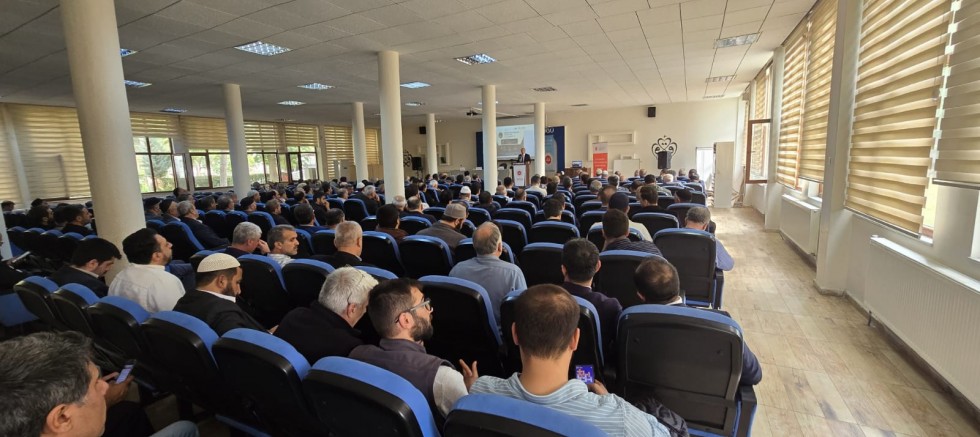 Diyarbakır’da Gençliğin İnanç ve Anlam Arayışı Masaya Yatırıldı