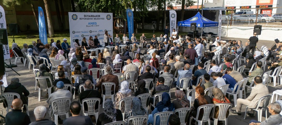 Diyarbakır’da halk buluşması: Yurttaşların talepleri tek tek değerlendirilecek