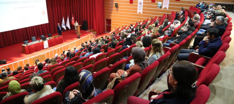 Diyarbakır’da “HIV/AIDS Farkındalık Semineri” Yapıldı 