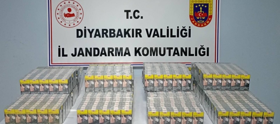 Diyarbakır’da kaçakçılık operasyonunda çok sayıda silah ve kaçak malzeme ele geçirildi