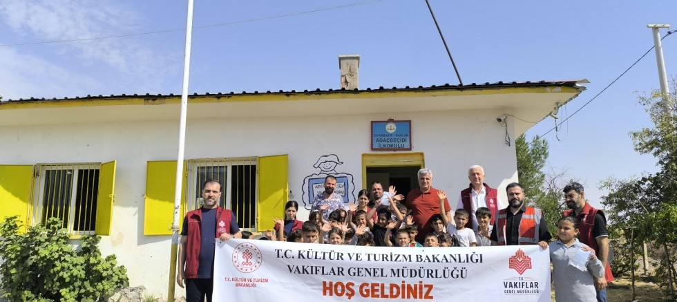 Diyarbakır’da kırsal bölgelerde öğrenim gören çocuklara eğitim desteği