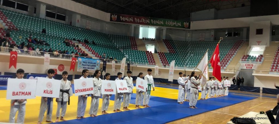 Diyarbakır’da Okul Sporları Judo yıldızlar Kız-Erkek Grup Müsabakaları başladı