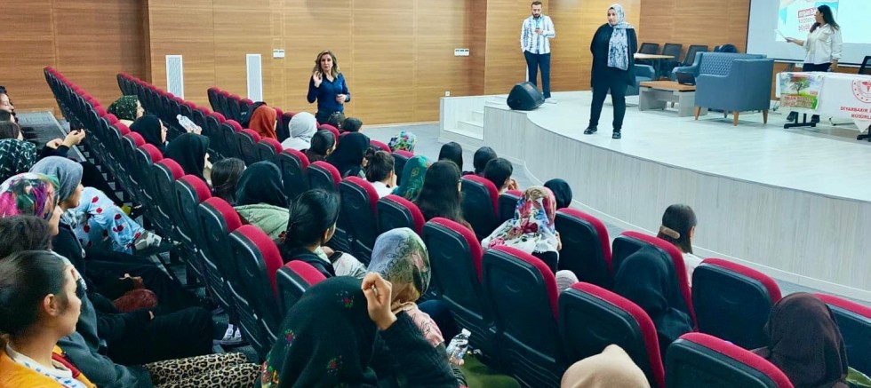 Diyarbakır’da Organ Bağışı Haftası Kapsamında Öğrencilere Farkındalık Eğitimi