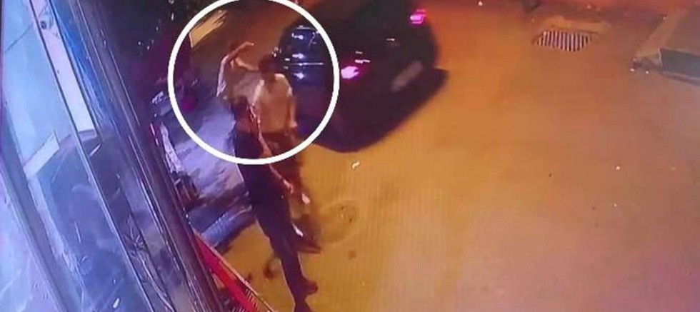 Diyarbakır'da Otomobile ateş açan şahıs bir kadını başından vurdu