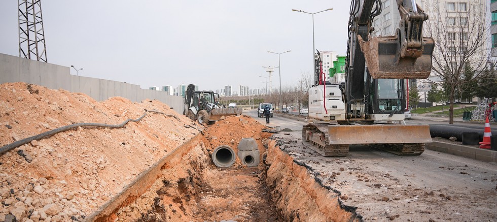 DİYARBAKIR’DA ŞEHİR HASTANESİNE GÜÇLÜ ALTYAPI: KANALİZASYON HATTI TAMAMLANDI