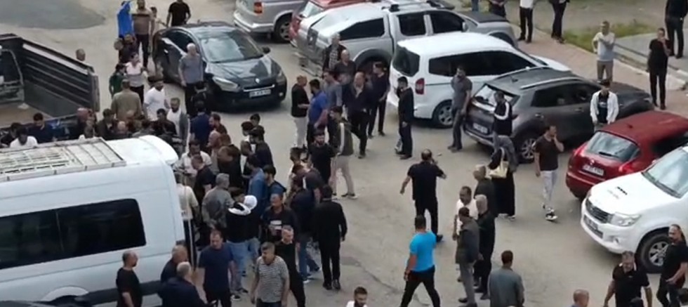 Diyarbakır'da silahlı saldırı: 2 yaralı