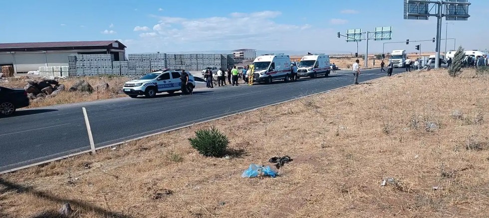 Diyarbakır’da tır ile otomobil çarpıştı: 6 yaralı