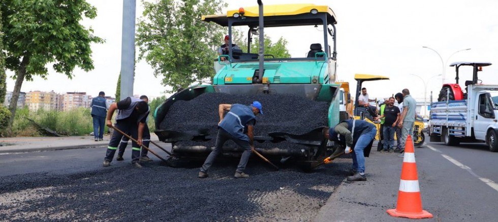 Diyarbakır’da yol bakım çalışmaları hız kesmiyor