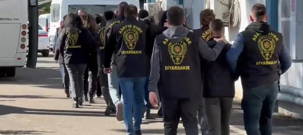 Diyarbakır Nevruz programında yankesicilik yapan hırsızlar yakalandı: 9 kişi tutuklandı