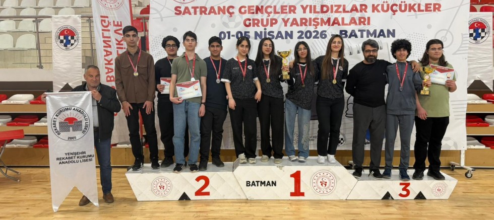 Diyarbakır Rekabet Kurumu Anadolu Lisesi’nden Satrançta Çifte Başarı